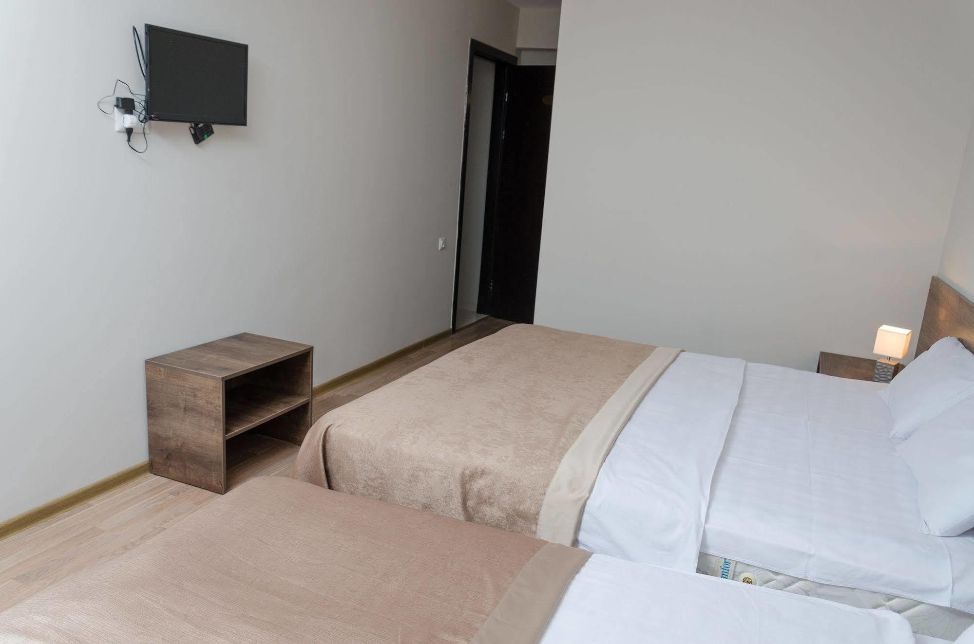 Big Bay Hotel Tbilissi Extérieur photo
