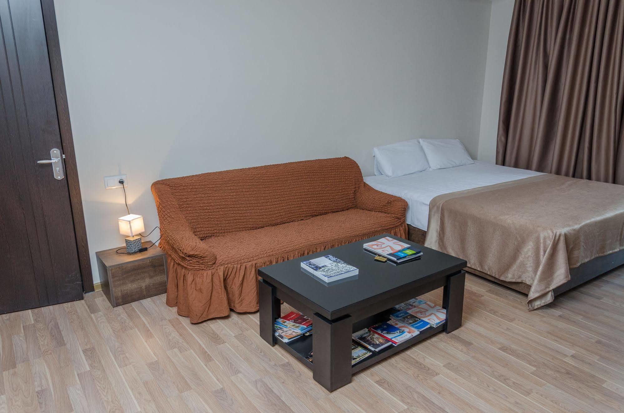 Big Bay Hotel Tbilissi Extérieur photo