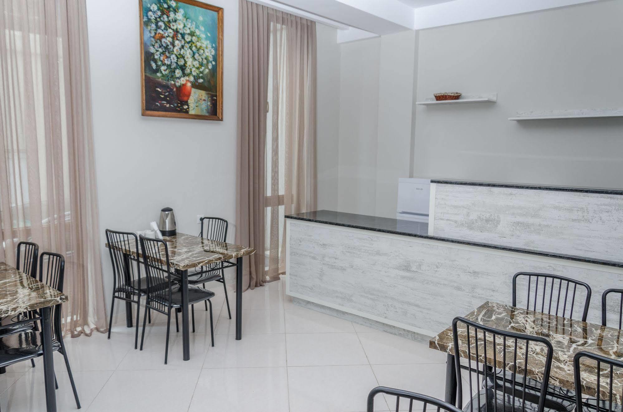 Big Bay Hotel Tbilissi Extérieur photo